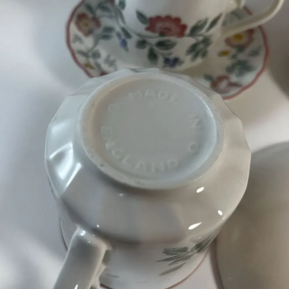 Churchill England Briar Rose Teacup And Saucer Set Of 3